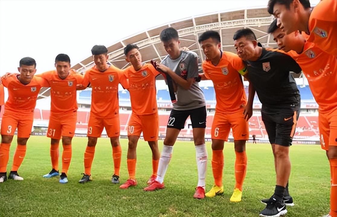 开云APP-吴兴涵本赛季能否留在泰山，已引起球迷热议，曾立下赫赫战功