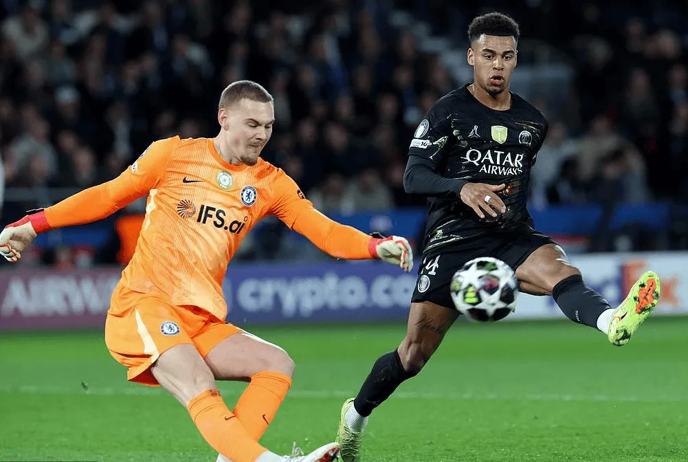 电讯报：罗西尼尔更喜欢约根森，是因为他的出球比桑切斯好