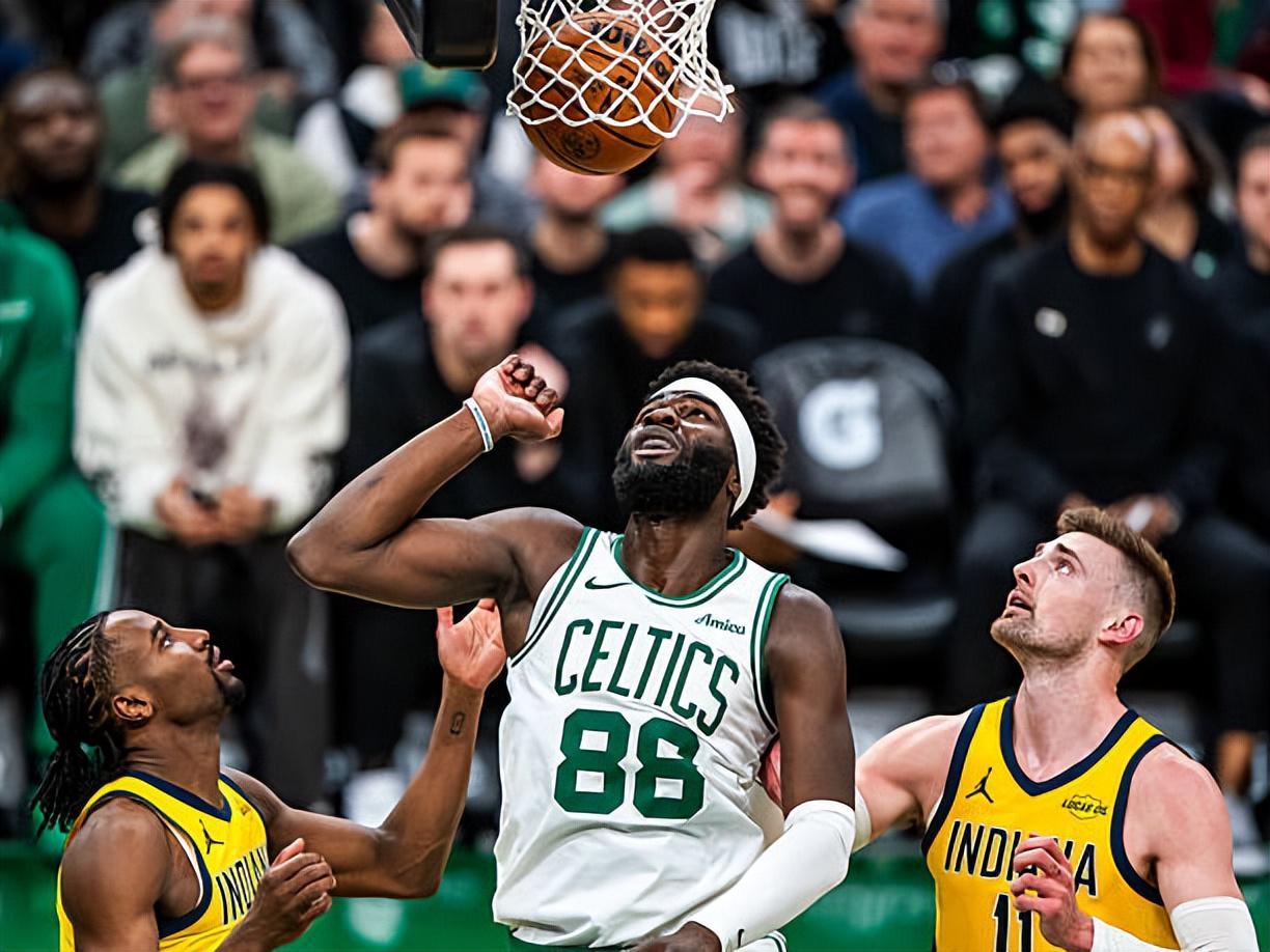 开云-性价比也太高了！凯尔特人底薪中锋已经是全联盟最强蓝领之一了？